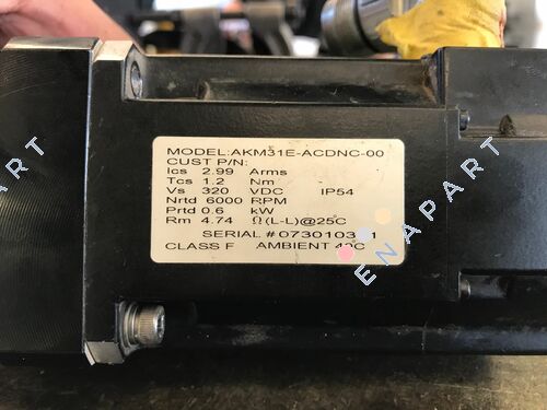 AKM31E-ACDNC-00 Senkron servo motor